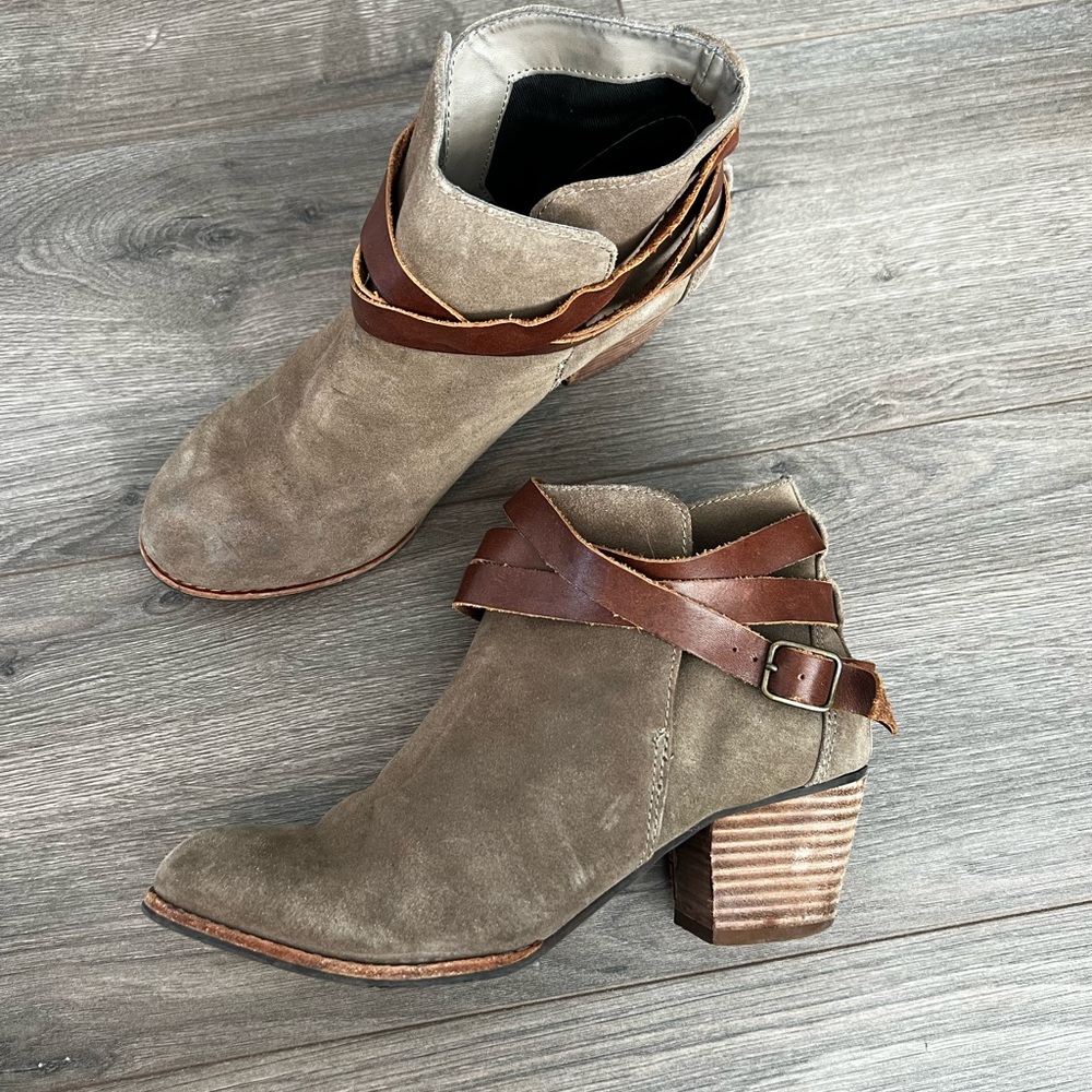 Dolce Vita booties - Picture 6 of 6